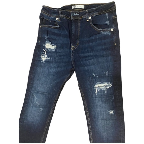 NWOT ZARA HI RISE SUPER STRETCHY DISTRESSED ANKLE JEANS W/RAW CHEWED HEM - Picture 4 of 14